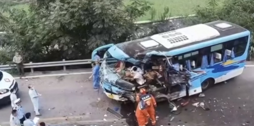 资中县车祸追尾最新消息,四川一客车与货车相撞多人受伤