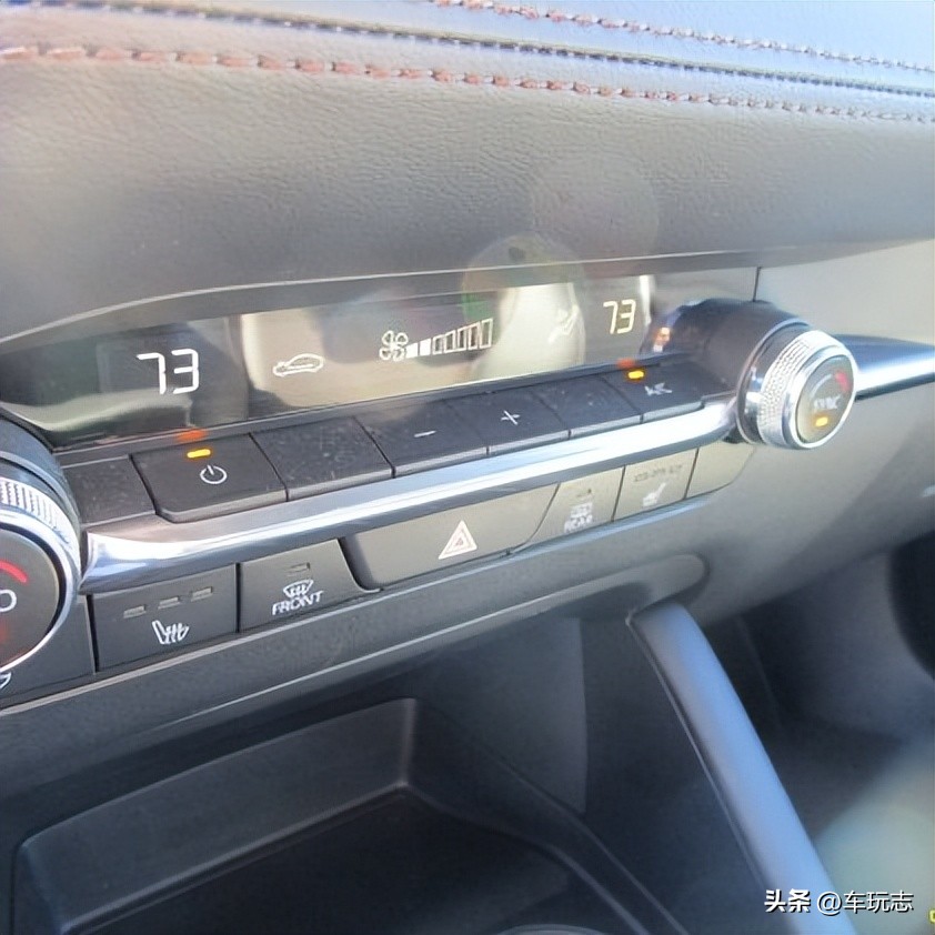 马自达3两厢版2024款,2023款马自达32.0质擎版配置