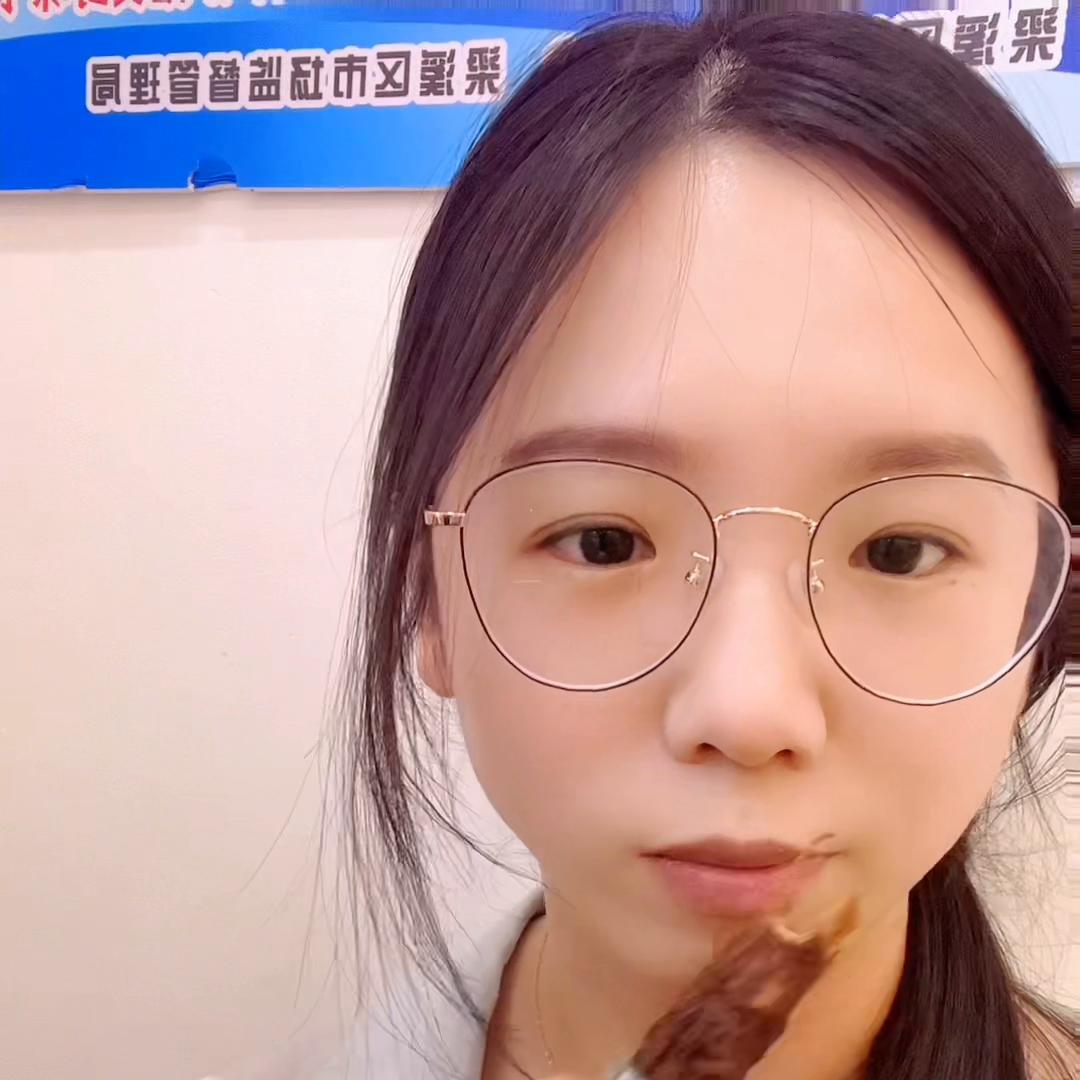 哈开了一家零食店。养老的好去处#零食