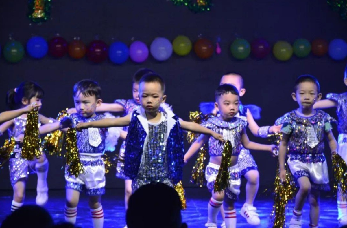 变味的六一,变味的教师节成家长负担