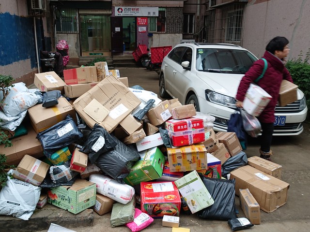 菜鸟驿站自助取件能节省多少成本,菜鸟驿站取件不要钱靠什么赚钱