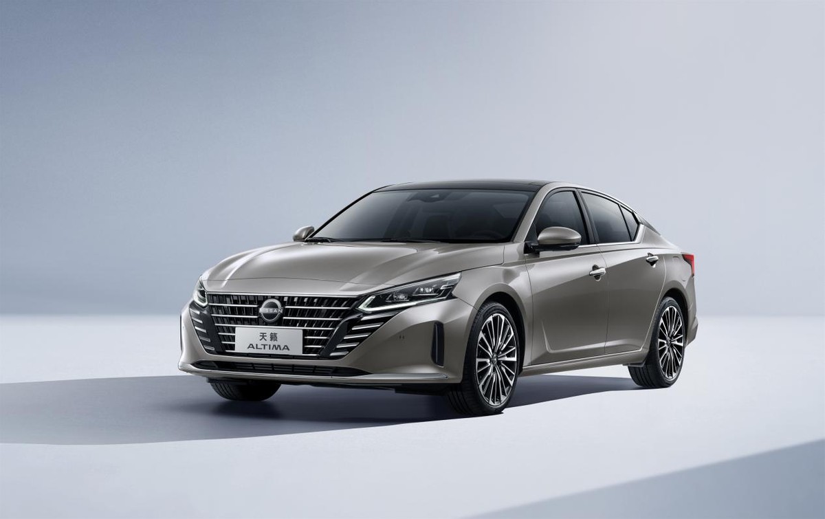 全新天籁vs凯迪拉克xt5,全新天籁对比全新凯美瑞