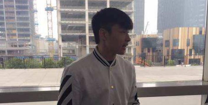 自称月入千万，曾在葫芦岛与警察发生冲突，帝师与小智有何恩怨？