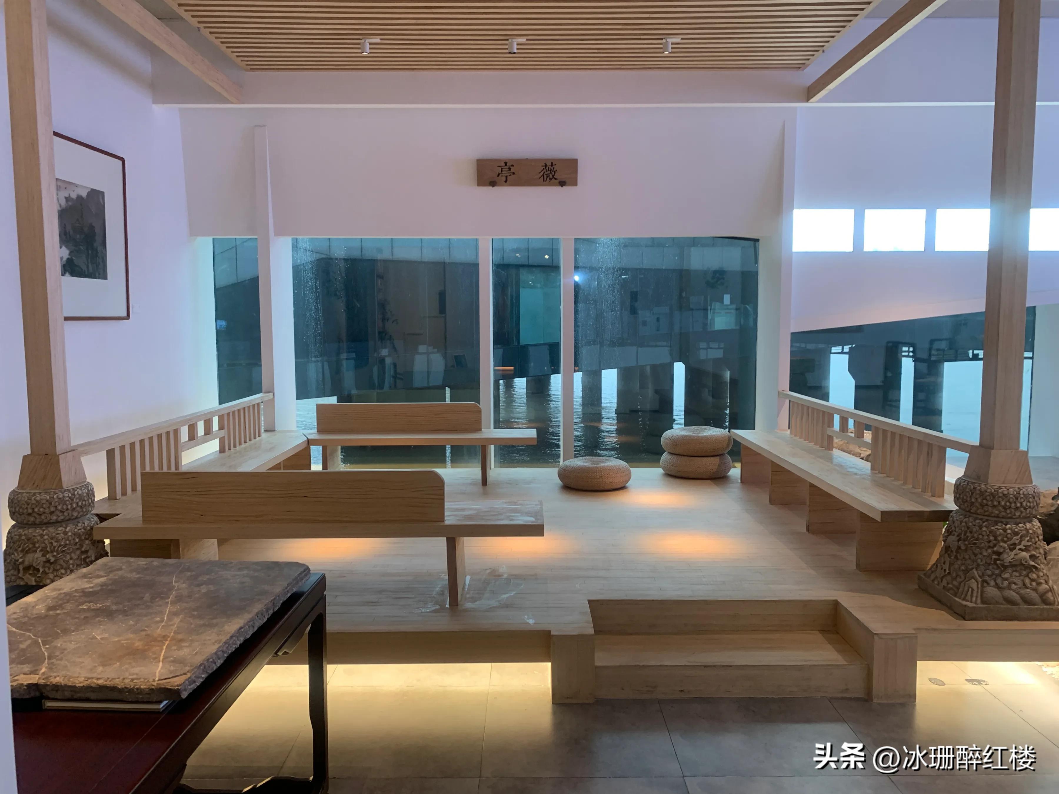 躺椅听评弹,听苏州评弹品茶静心