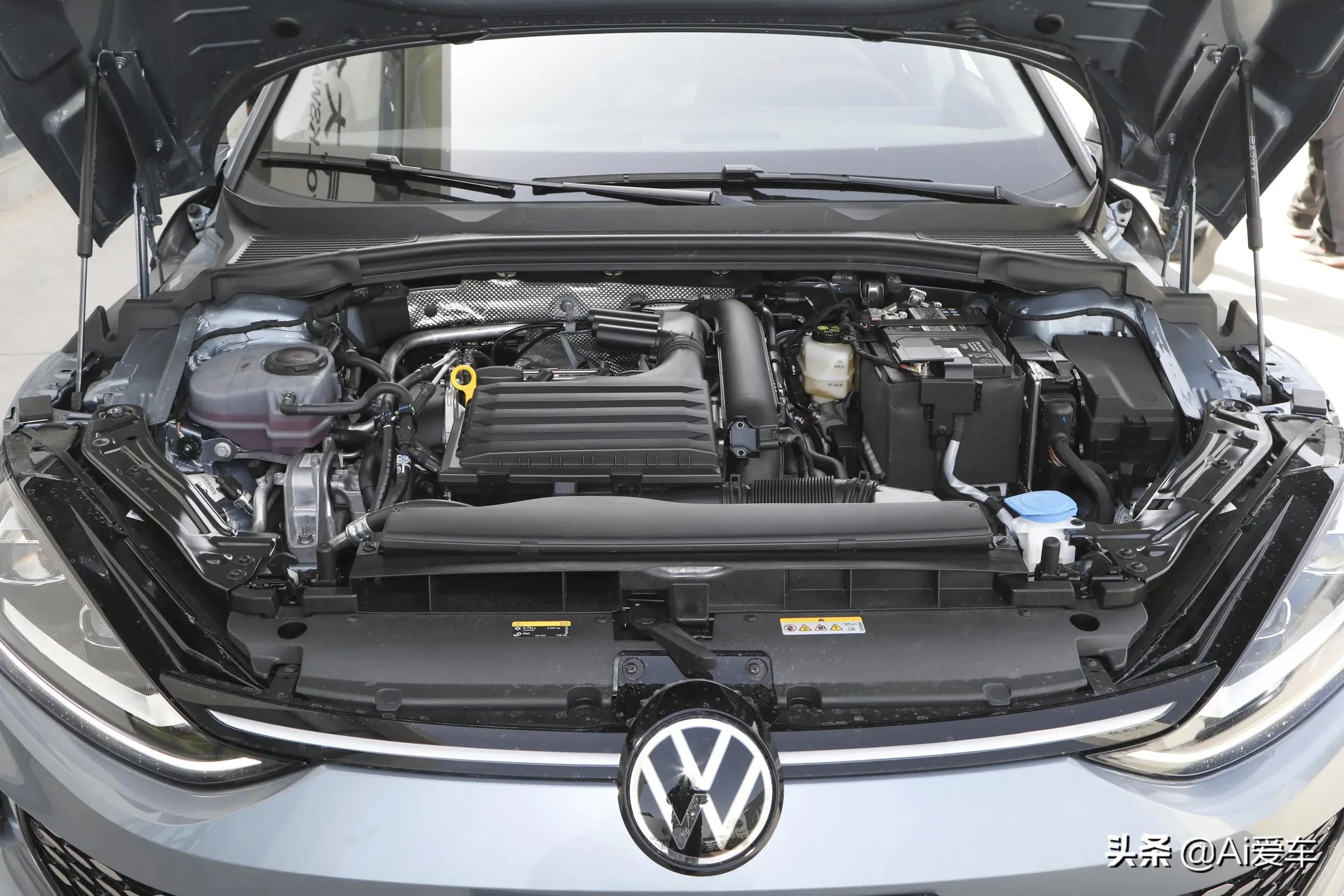 大众凌渡轿跑2022新款落地价,a级最美轿车大众凌渡