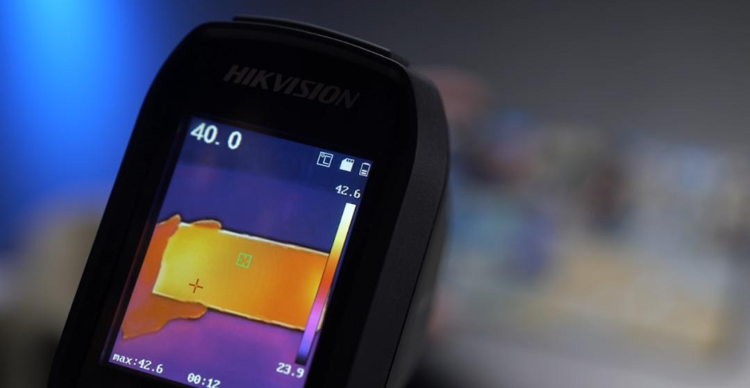 「实验室」全新评测，8款手机专业游戏测试对比，ROG杀疯了