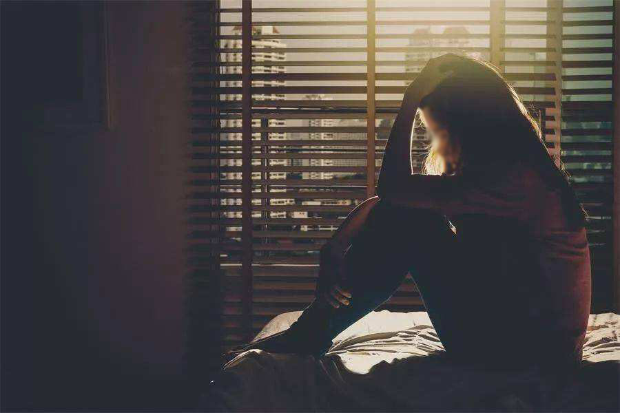 婚礼前夕新郎去世真相,新婚新郎离奇死亡婚礼变葬礼