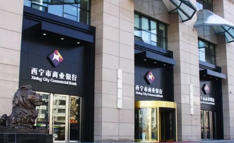 女贪官20多年老纪检：爱马仕丝巾整整一柜子，买了一套房藏匿赃物