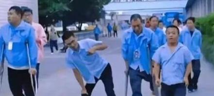 李宁跌下神坛最新消息,李宁跌入神坛