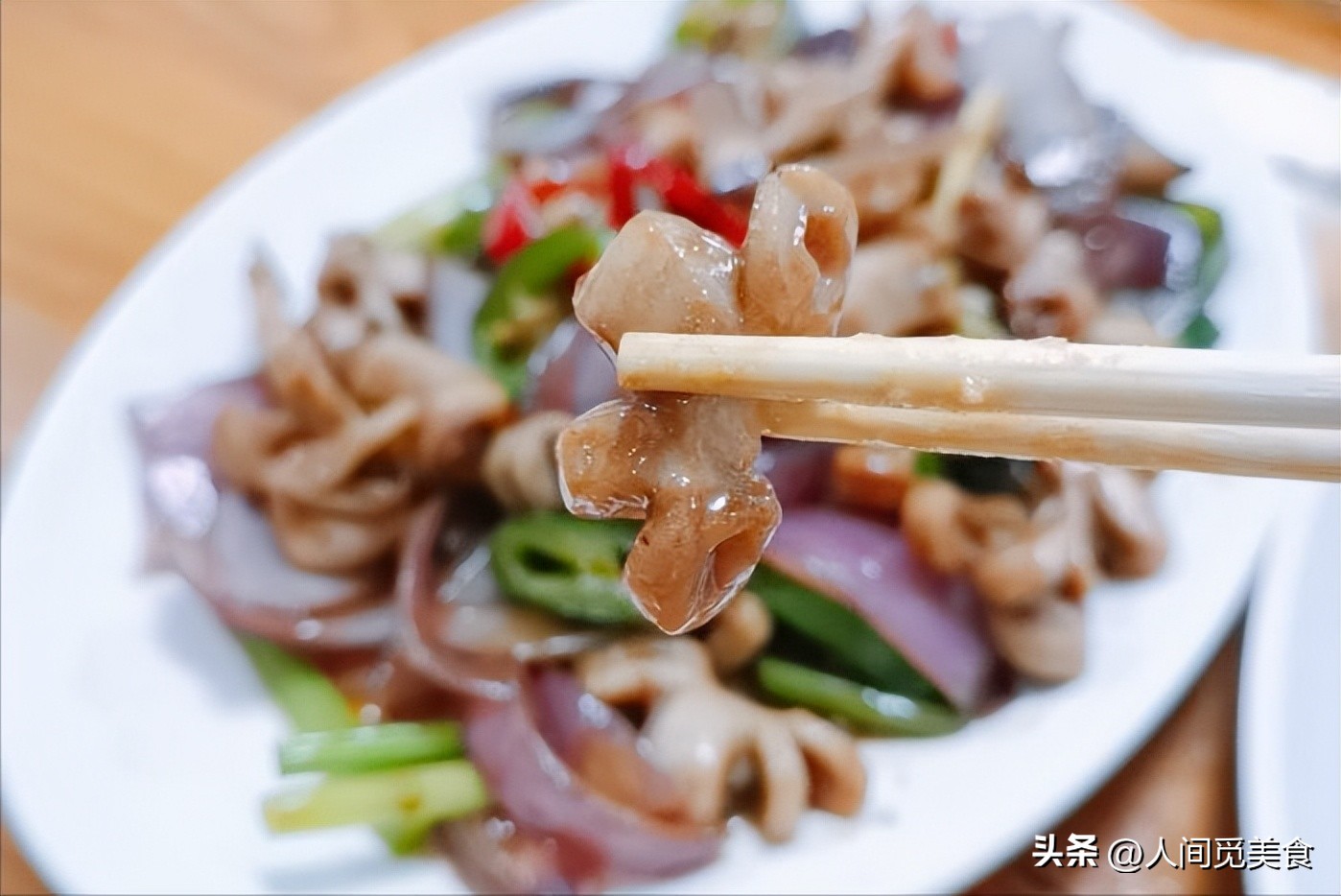 福建情侣来广州,点了4道菜花了140,直言:名不副实,感觉被骗了