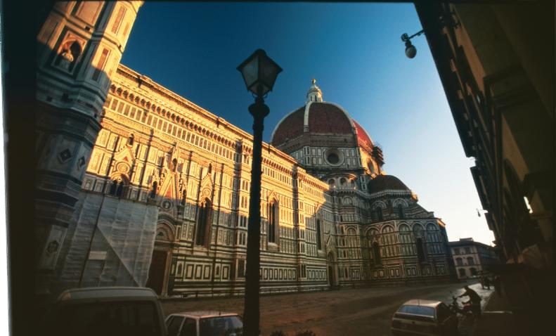 意大利文艺复兴最具有代表性建筑,意大利文艺复兴城市米兰