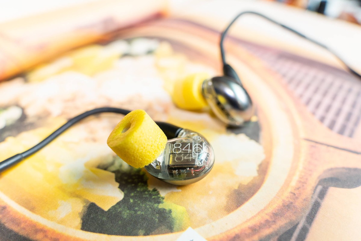 舒尔se846哪款耳机要好一点,舒尔se846真无线蓝牙耳机