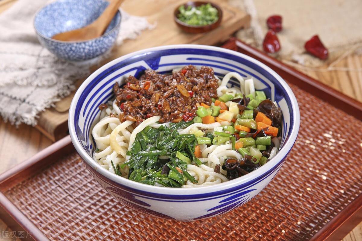 重庆面馆利用“人性的弱点”年赚89万，这套路真的可以