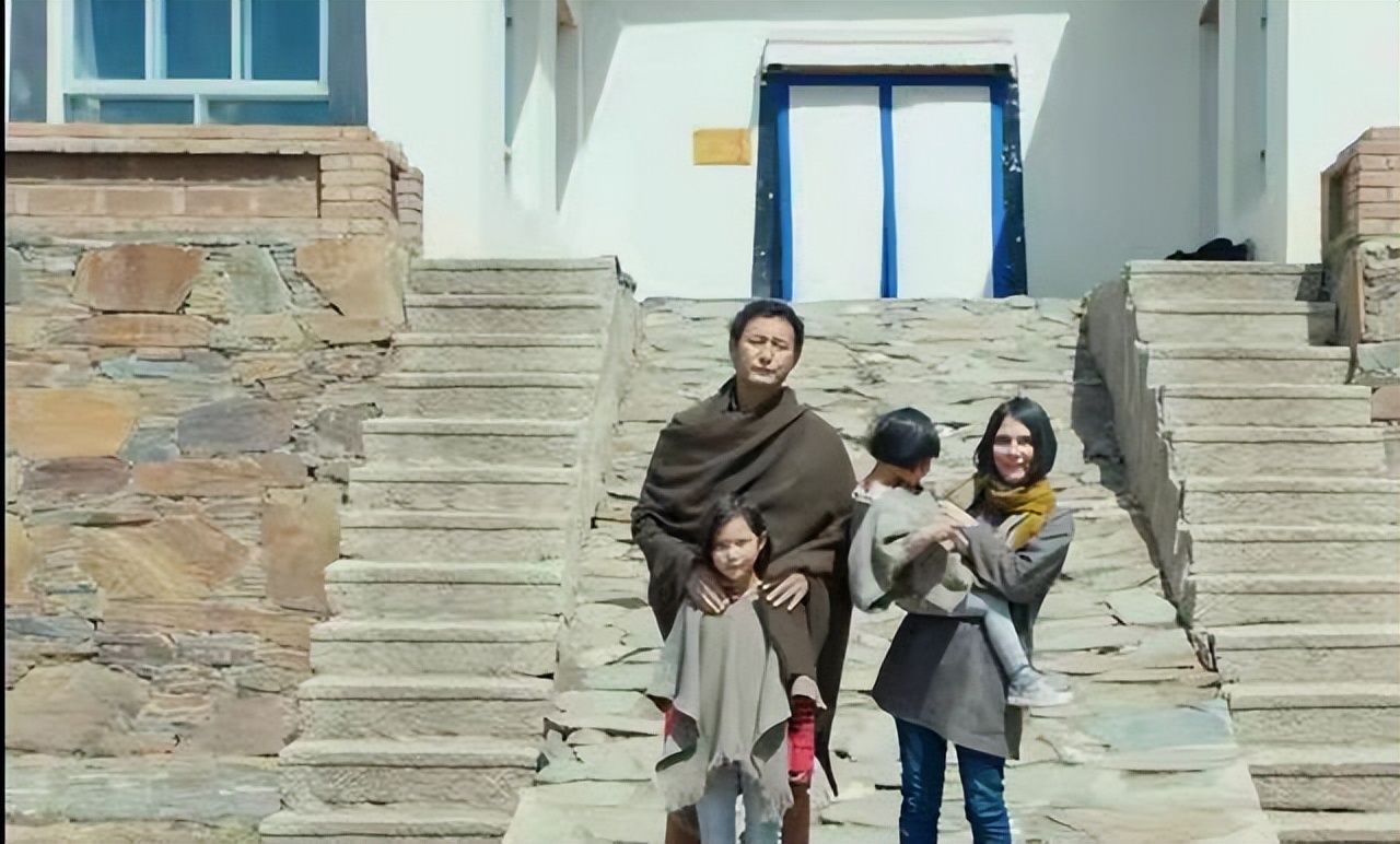 美国女孩回中国爸爸故乡：牦牛绒围巾卖欧洲，带草原牧民赚欧元