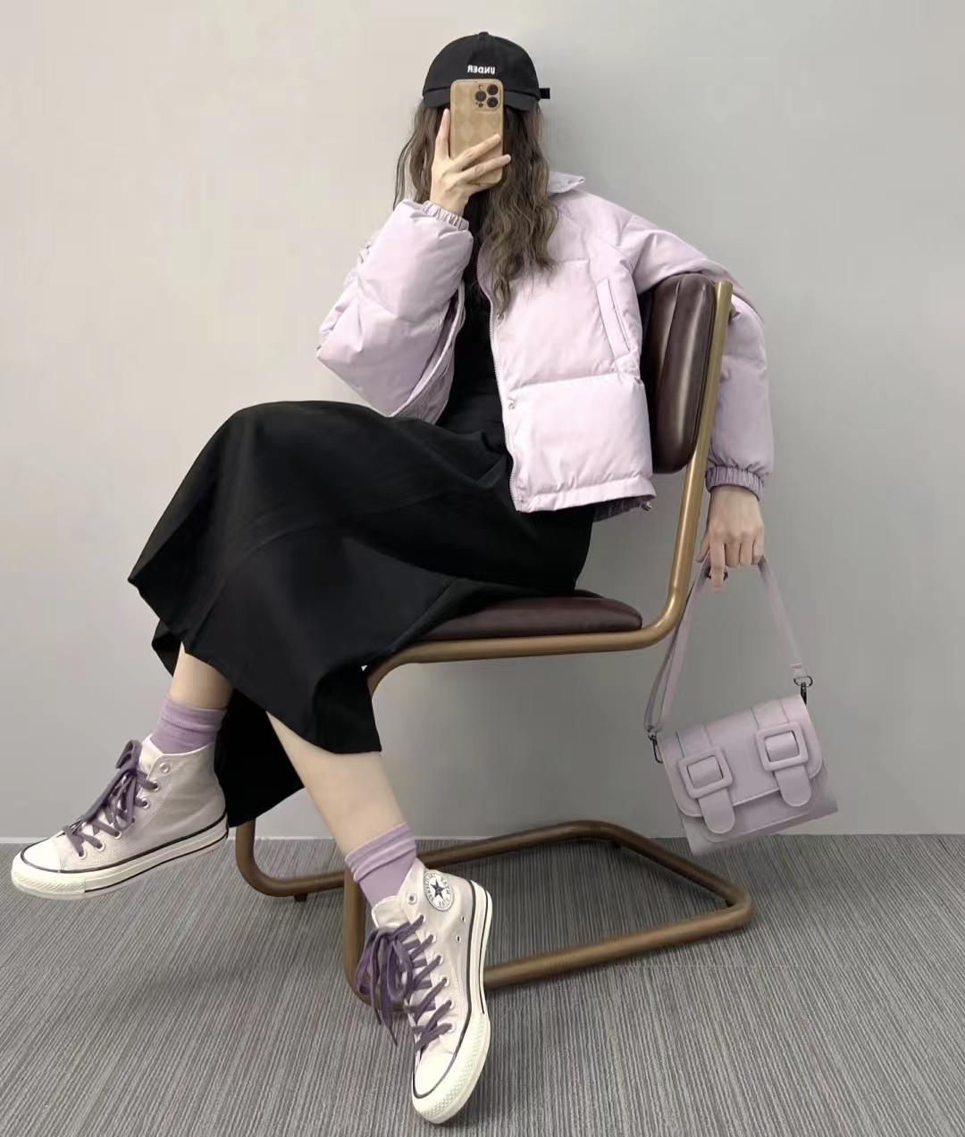 黑色搭配什么颜色很高级,黑色搭配什么颜色会显得比较高级