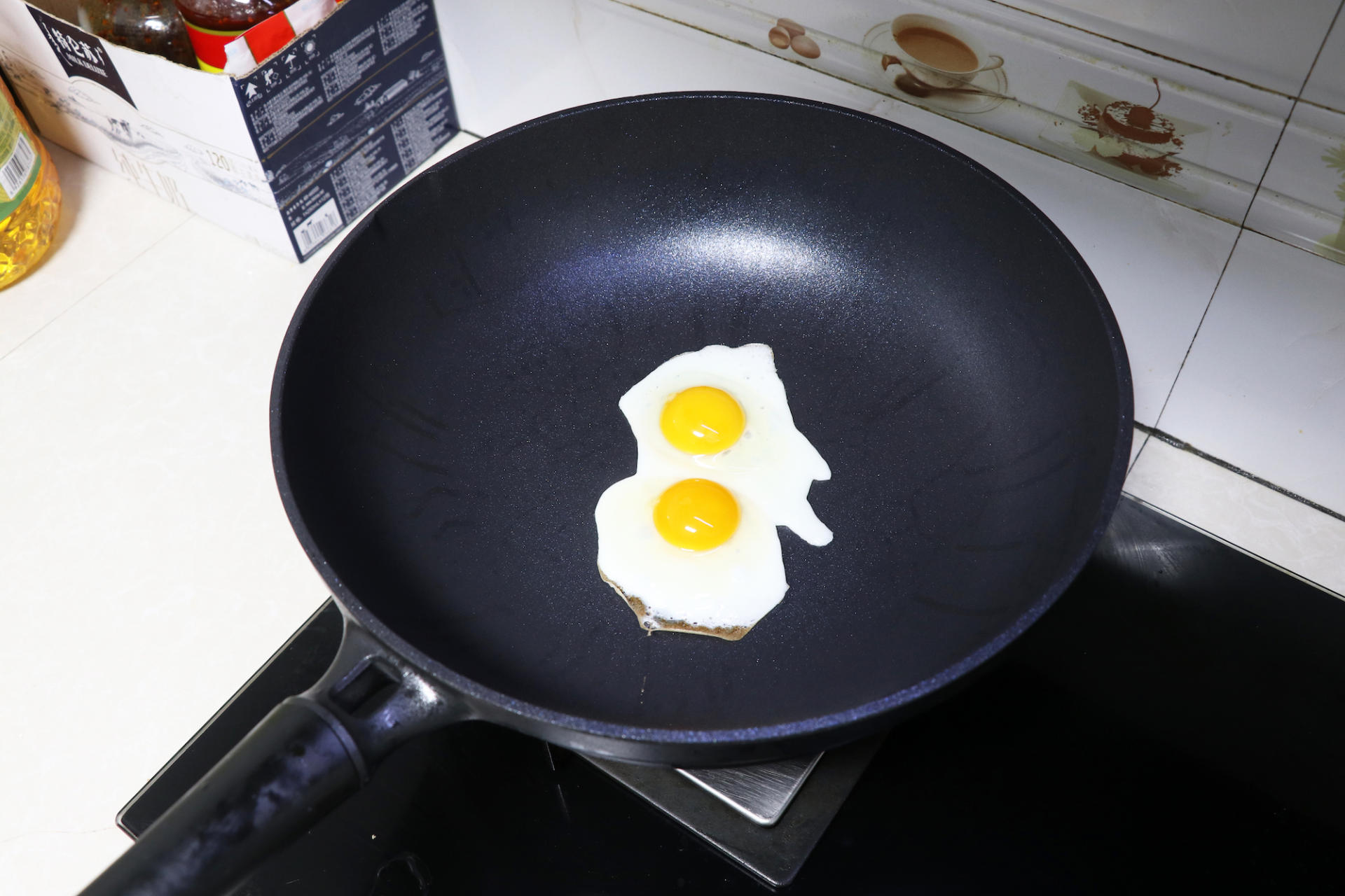 平底锅不粘锅燃气专用九阳,九阳少油烟不粘锅平底锅家用