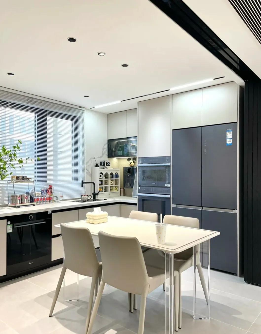 江苏女主晒出140㎡新家：全屋没有一丝俗气，堪称装修教科书