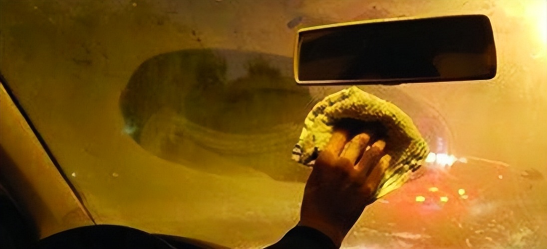 买新车有哪些必备品,适合新手驾驶的安全性高的车