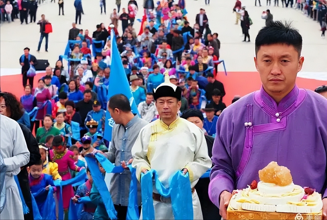 蒙古族敖包祭祀文化保护与传承,蒙古族祭敖包仪式的过程