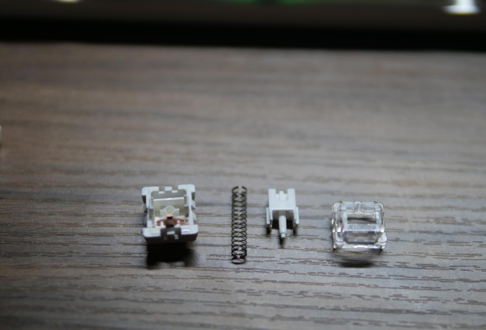 雷柏机械键盘v700rgb测评,雷柏V700DIY机械键盘评测