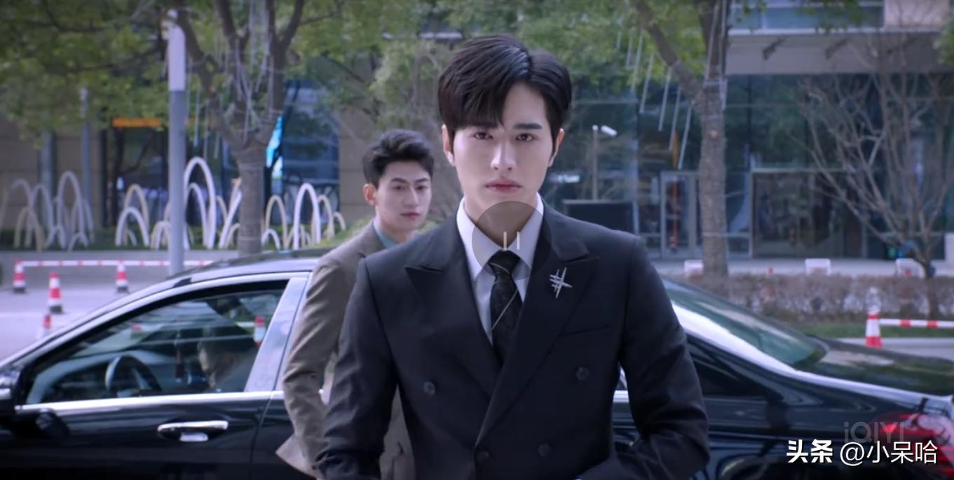 国风少女VS双面霸总，最新甜宠治愈剧《骑着鱼的猫》强势来袭！