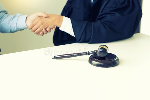 为什么原告陈述前后矛盾还能胜诉,原告证据都被法官认可就会胜诉么