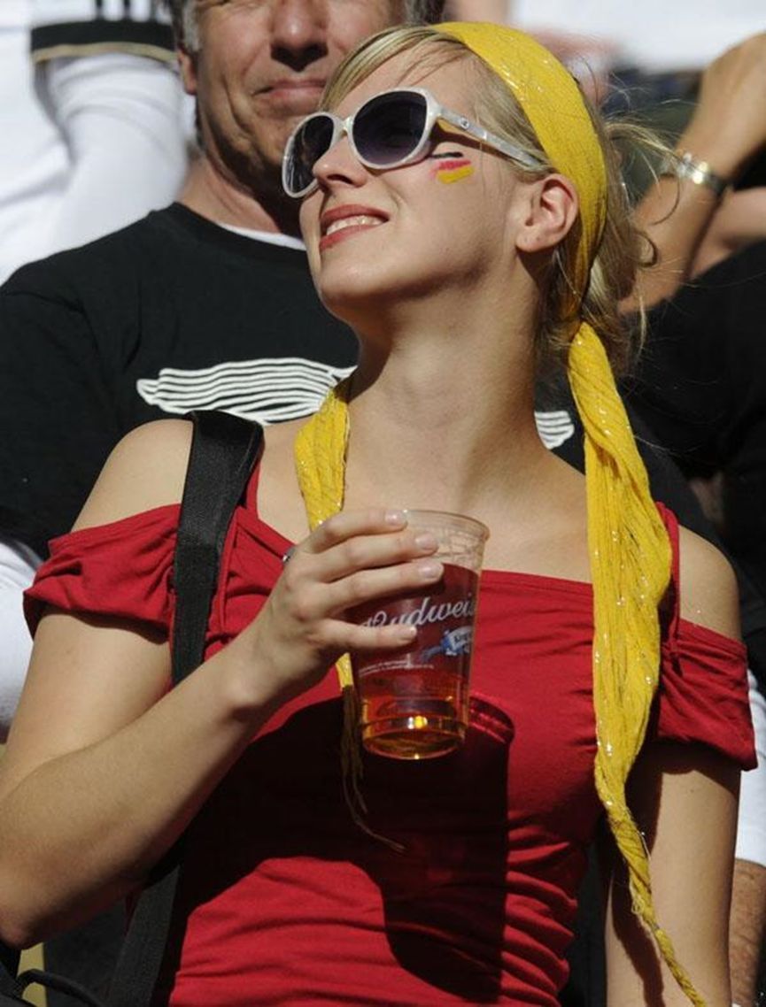 疯狂足球进攻还是防守,疯狂足球合集