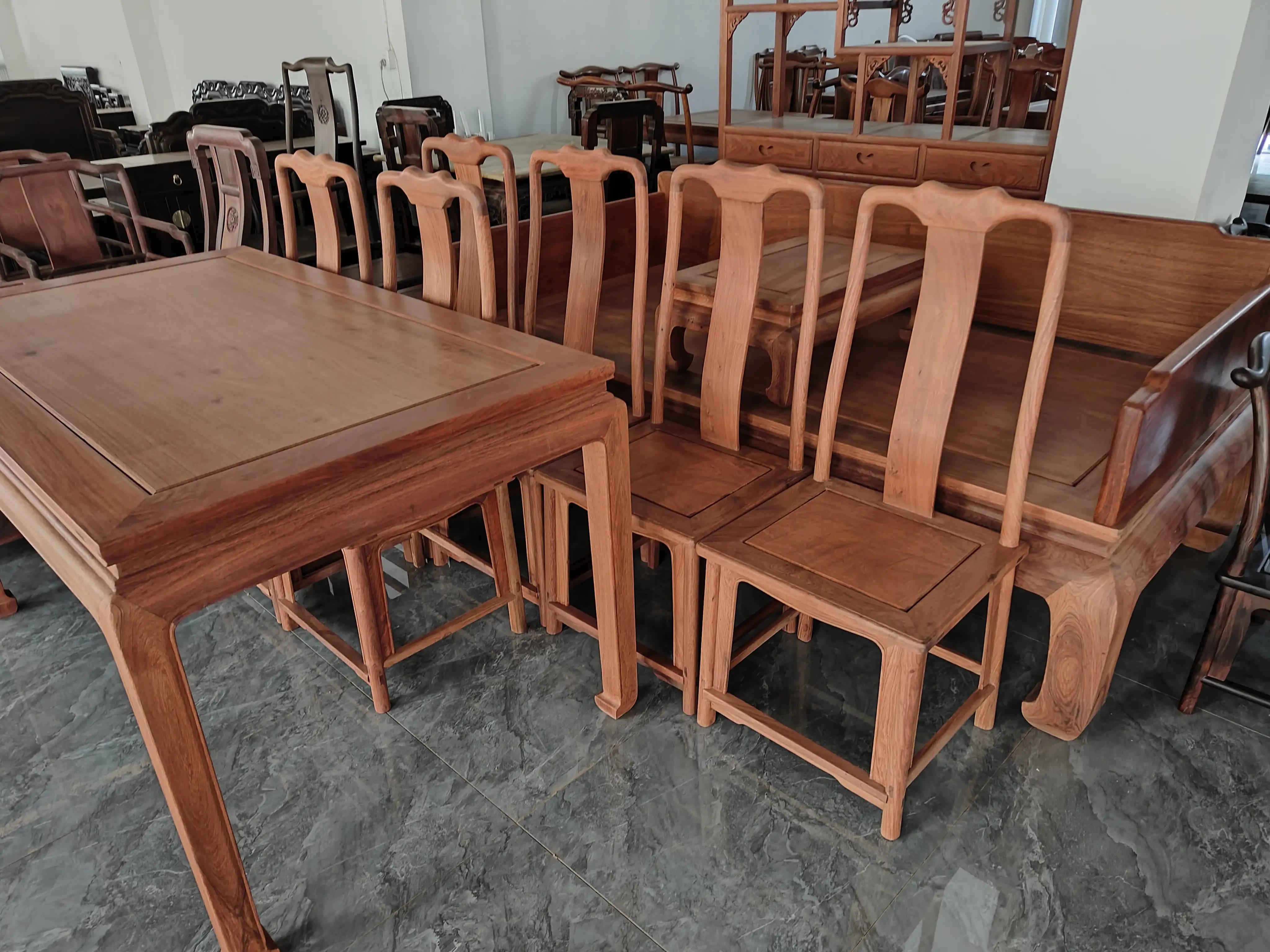 红木家具配玻璃面,红木家具玻璃要和桌面一样大吗