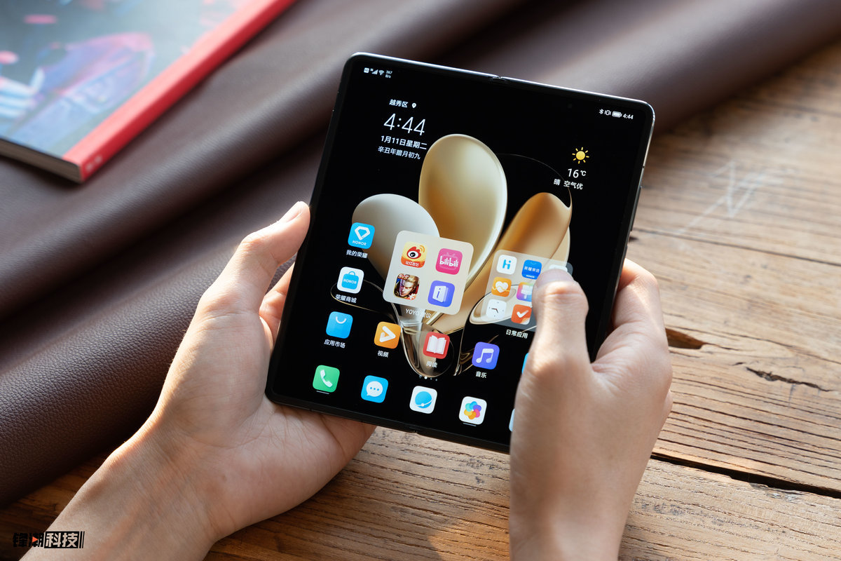 荣耀magicv适合自己的照片壁纸,荣耀magicv图