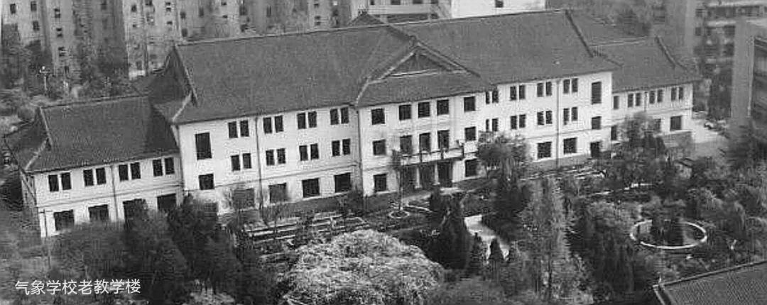 文化一条街摊位,文化一条街改造