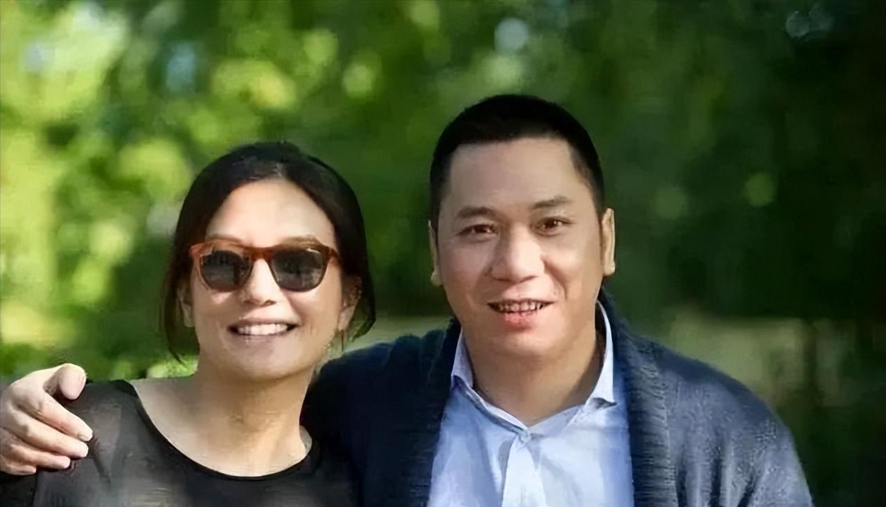 顶风作案！赵薇的恶行何止亲日辱华，如今原型毕露下场大快人心