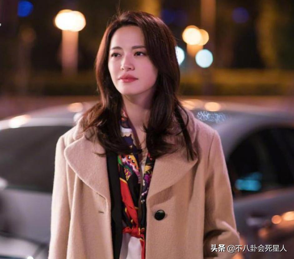 第一眼“丑”，第二眼好看，这7位女星颜值是个谜