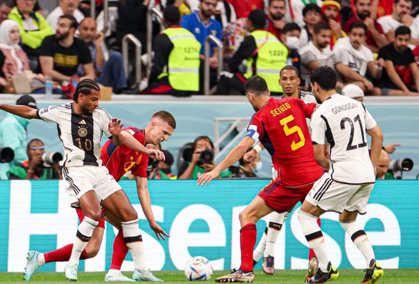 德国足球连败迷失方向,德国足球传控克洛泽