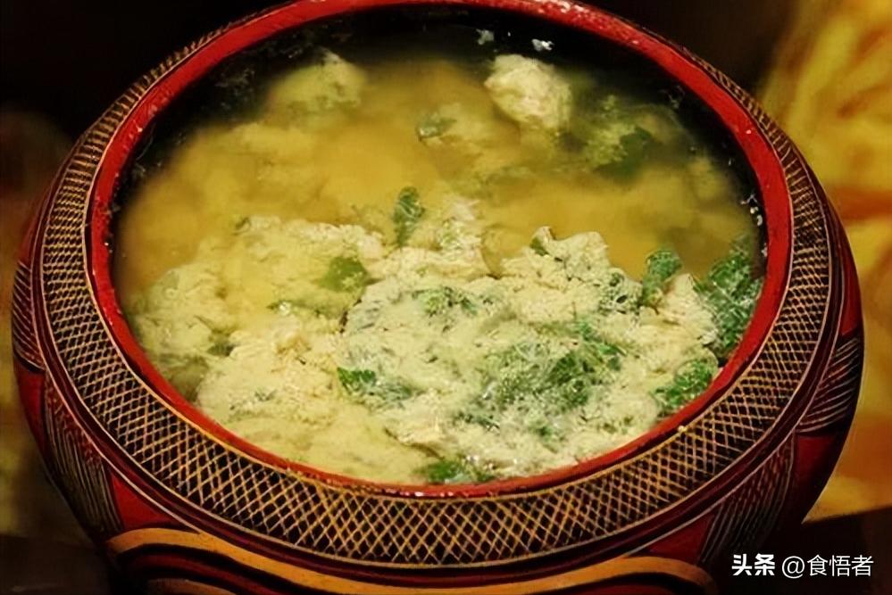 云南少数民族的待客食俗,云南傣族食俗