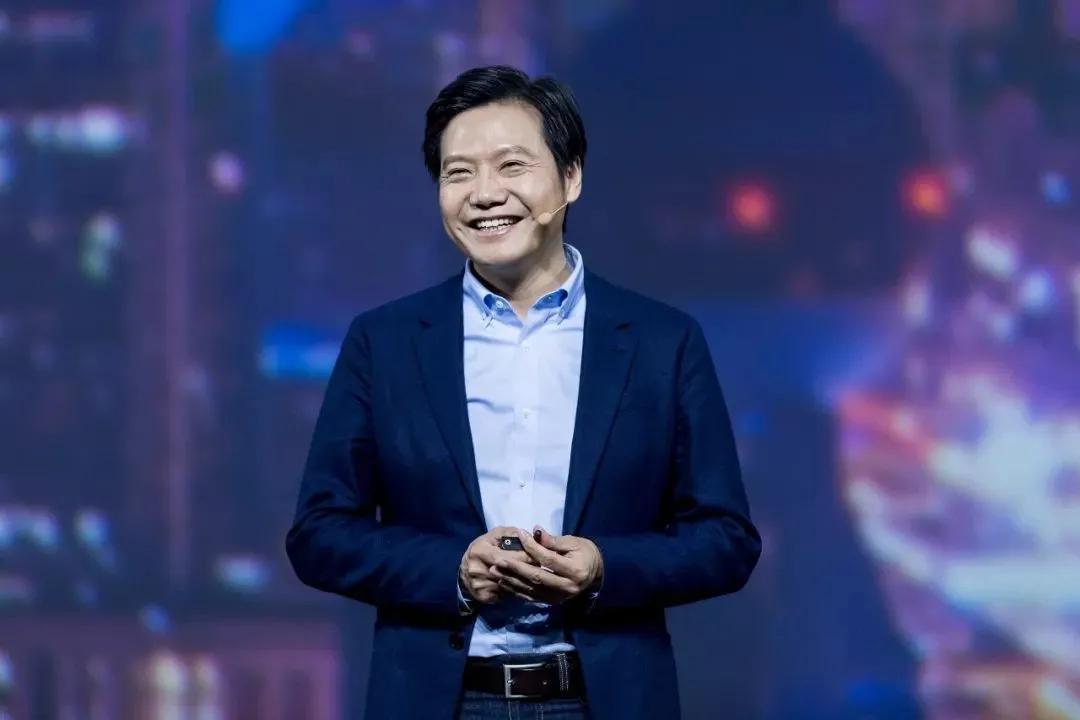 小米高端手机对标苹果,小米12正式对标苹果