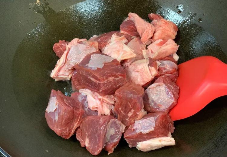 建议中老年别太节俭多吃这五种菜,老年人多吃五种高蛋白食物