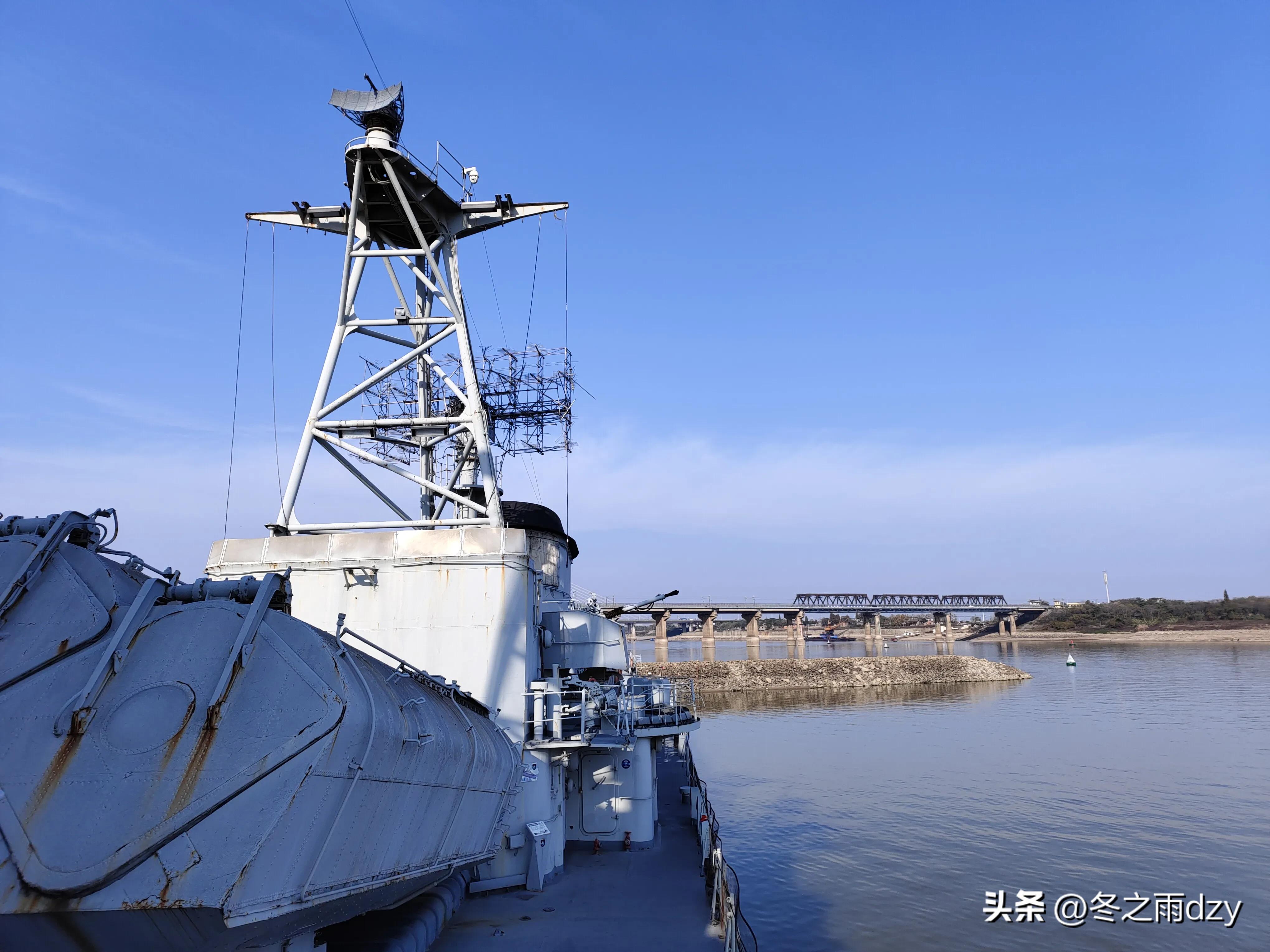 南昌舰主题园凤凰洲湿地公园,凤凰洲建军广场