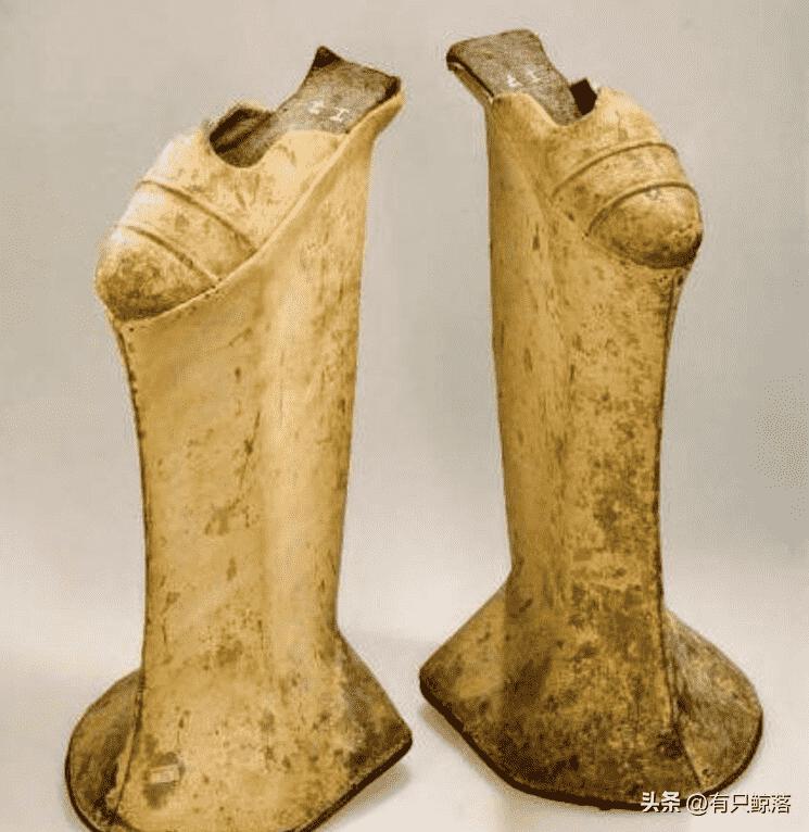 毁三观:旗人格格大腿岔开豪放洗衣,地主三妻四妾不输女明星2