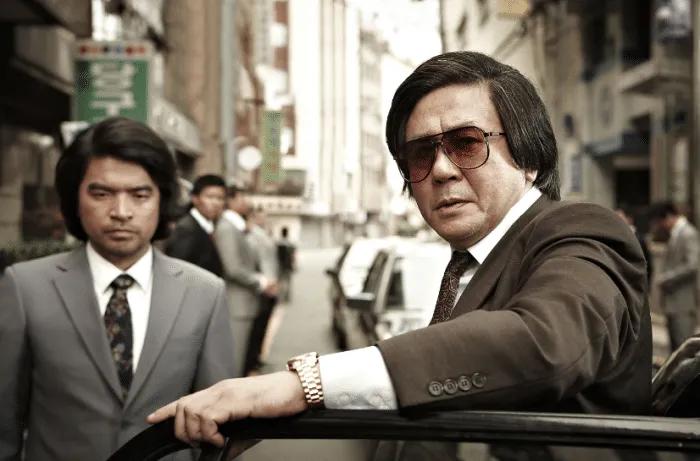 除了《斯巴达克斯》这部黄暴剧，还有这四部同样大尺度黄暴电影