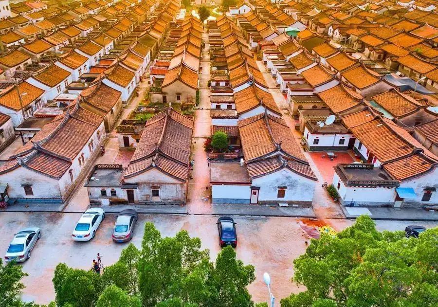 福建哪个省和台湾隔海相望,福建这座海岛上有一座城