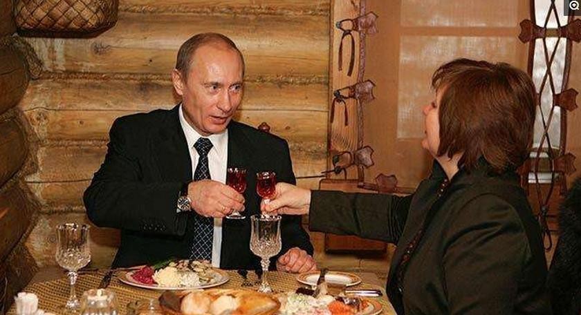 普京和他的前妻相濡以沫30年,普京的一日三餐曝光