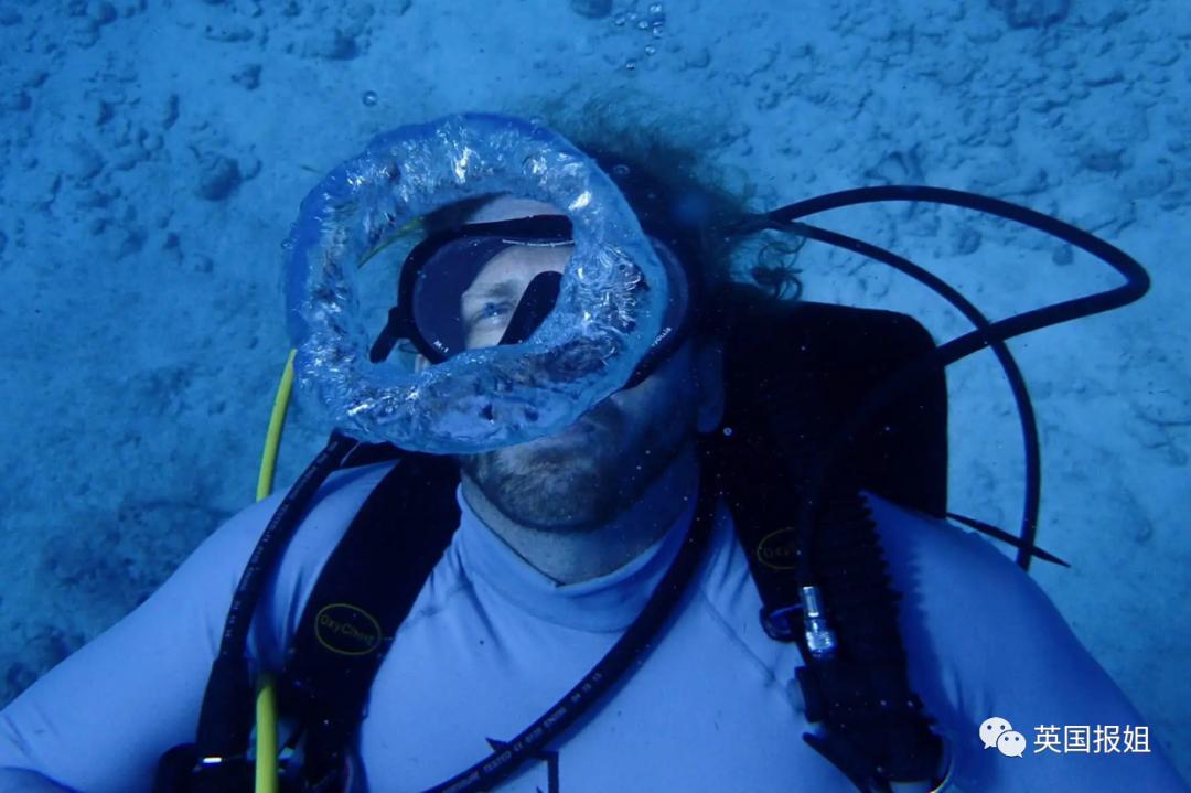 55岁美国教授海底生活95天,美国教授水下挑战