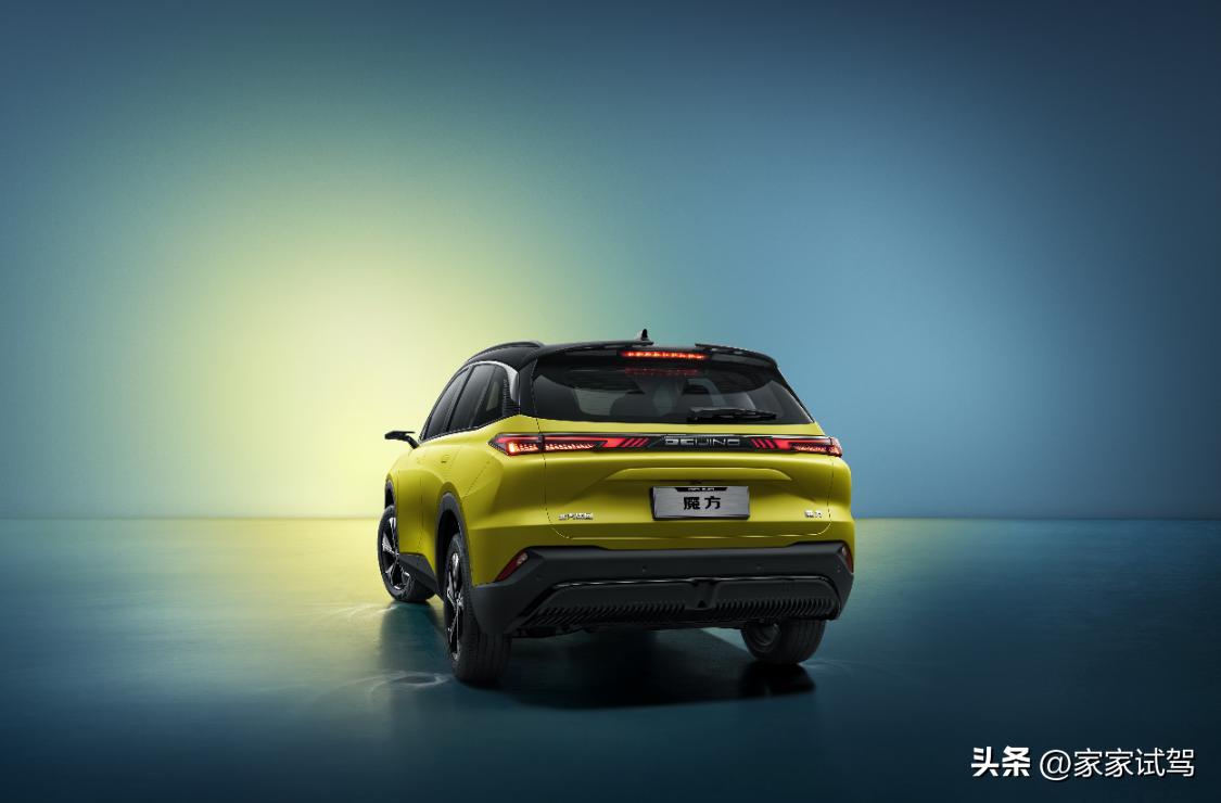 北汽魔方suv试驾视频,北汽魔方哪款车值得买