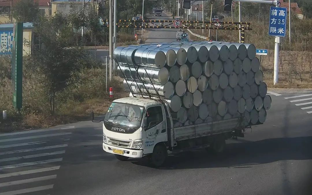 污染环境罪危险废物典型案例,环境污染罪严打2016年