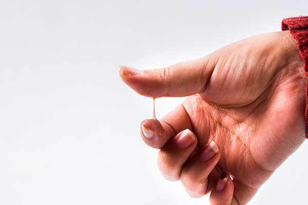 女性*裤内**上的“分泌物”，究竟是啥？分泌物呈3种颜色，该注意了