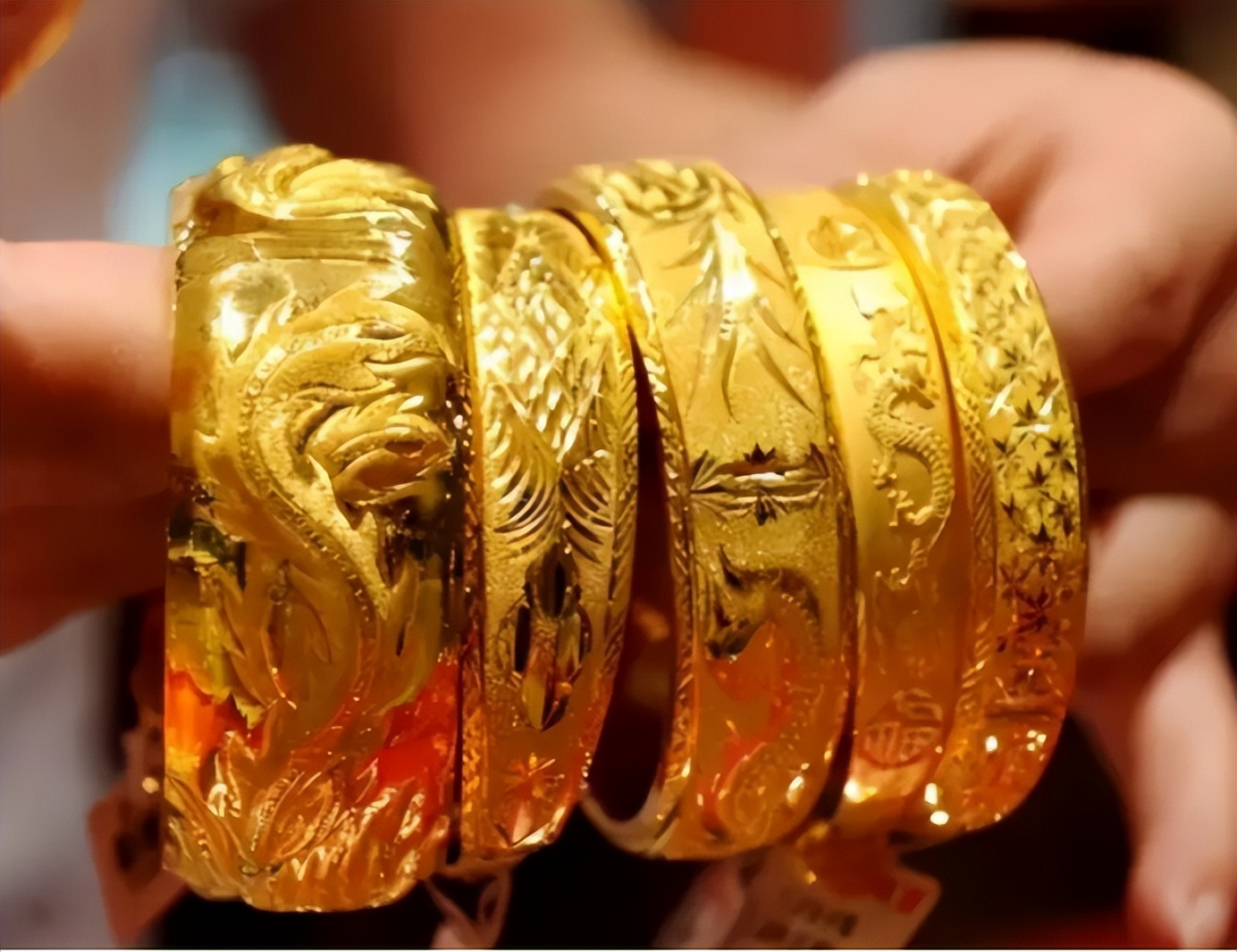 非洲人想不通，为啥我们的大金链子这么便宜，中国人却不抢购