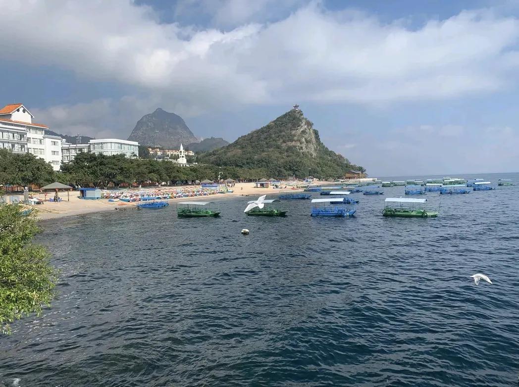 澄江抚仙湖旅游景点攻略,抚仙湖免费游玩攻略