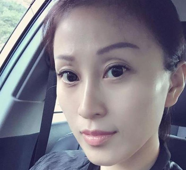 怎么看待杨子前妻被称为三妈,杨子前妻罕见出镜