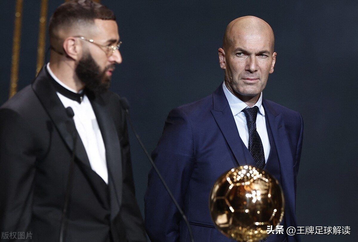 齐达内挽救法国队,齐达内反击战术