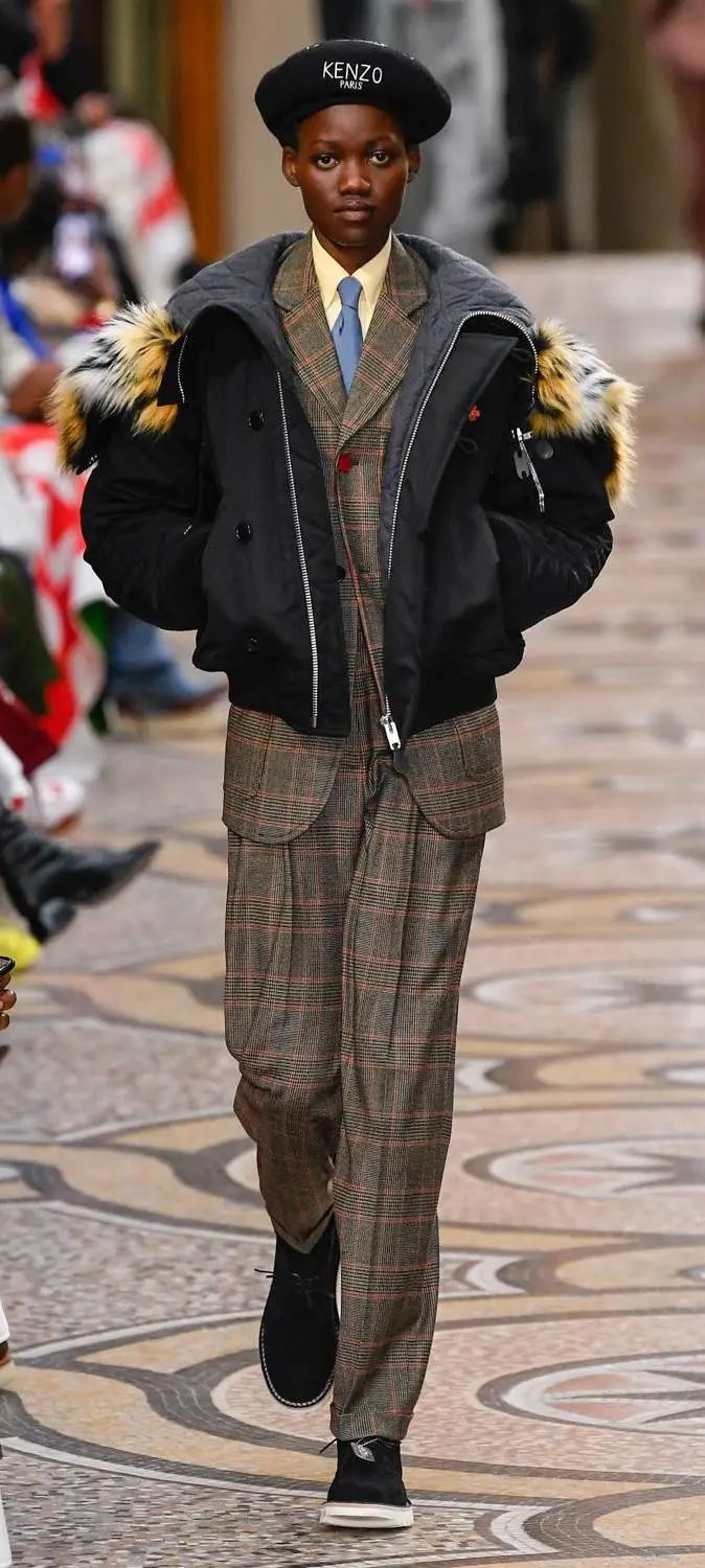 从里原宿走向巴黎，Nigo交上KENZO首份答卷